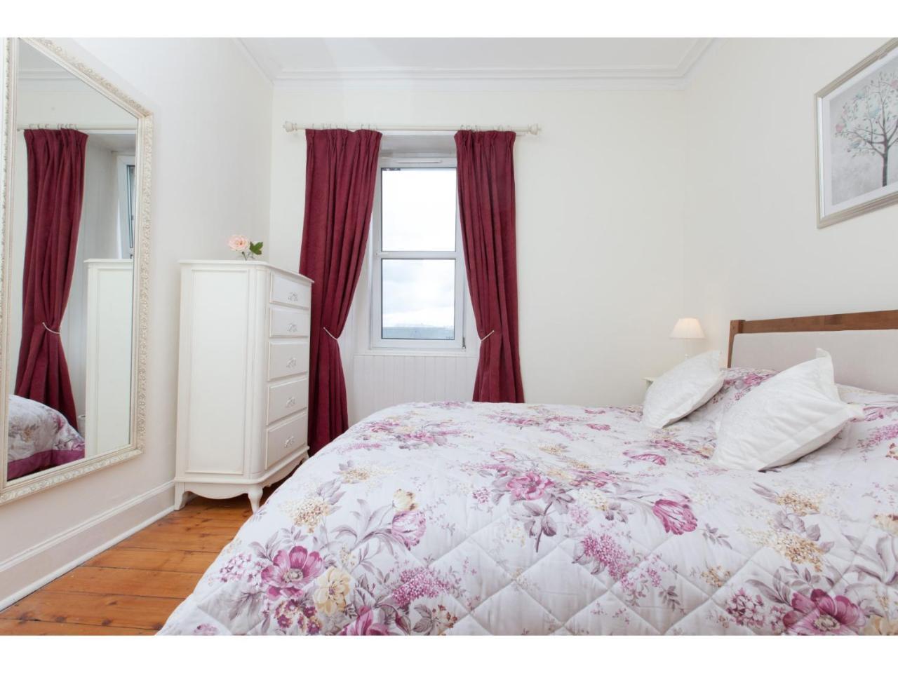 Homely Tenement For 2 Near Botanic Gardens Edinburgh Exterior photo
